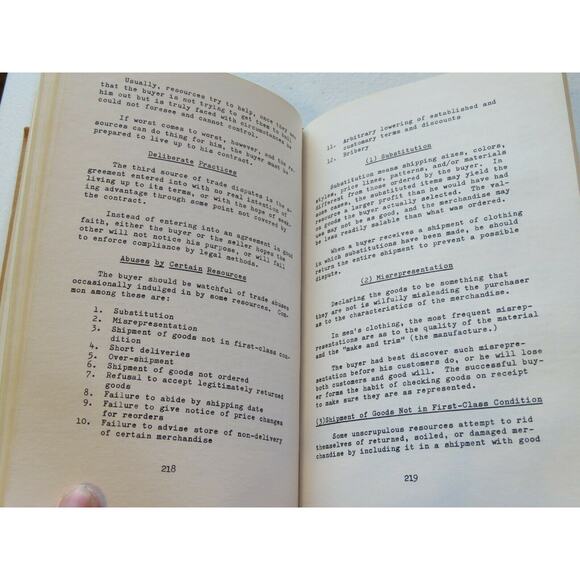 Profitable Merchandising of Men's Clothing 1967 Vintage Hardcover Book - Picture 10 of 12